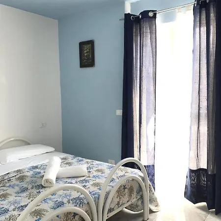 Ring Hostel-2
